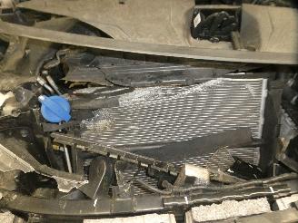 Kia Stonic 1.0 T 100 PULSE picture 32