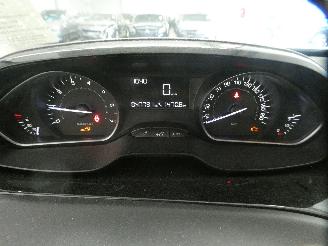 Peugeot 208 LIKE picture 14