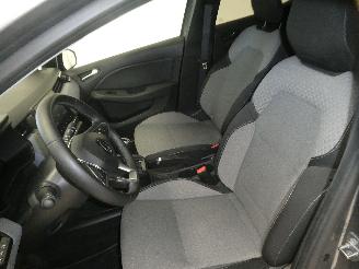 Renault Clio 1.0 TCE EVOLUTION picture 16