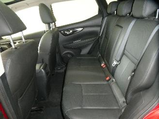 Nissan Qashqai 1.2 picture 17