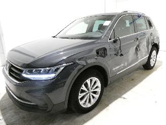 Volkswagen Tiguan LIFE picture 3