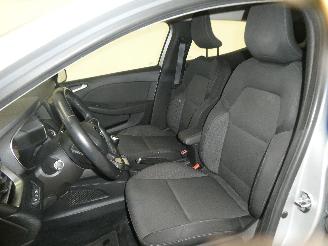 Renault Clio V CORPORATE EDI picture 19
