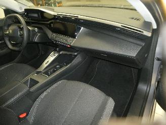 Peugeot 308 III picture 14