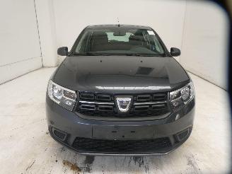 Dacia Sandero ESSENTIEL picture 2