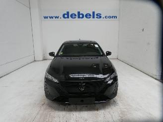 uszkodzony samochody osobowe Peugeot 308 1.5D III ACTIVE PACK 2022/8
