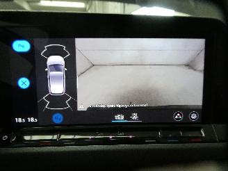 Volkswagen Golf ACTIVE picture 19