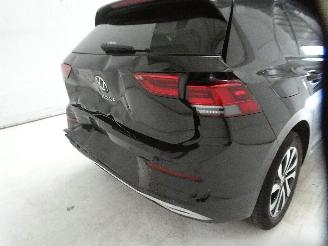 Volkswagen Golf ACTIVE picture 13