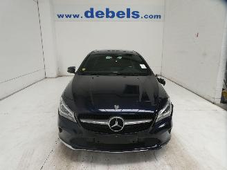 uszkodzony samochody osobowe Mercedes Cla-klasse 180 D 2018/1