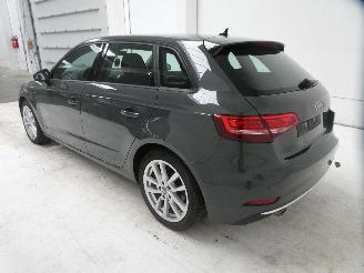 Audi A3 1.6D SPORT picture 4