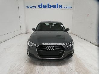 Unfallwagen Audi A3 1.6D SPORT 2020/2