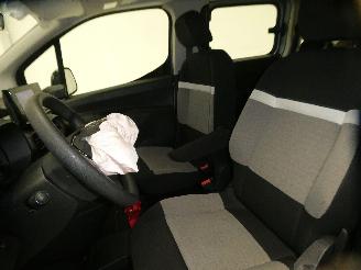 Citroën Berlingo PLUS picture 22