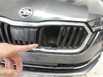 Skoda Octavia 1.0 AMBITION picture 3