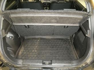Suzuki Swift GLX picture 19