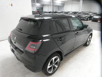 Suzuki Swift GLX picture 10