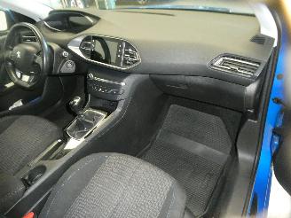 Peugeot 308 II STYLE picture 10