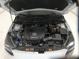Mazda 2  picture 27