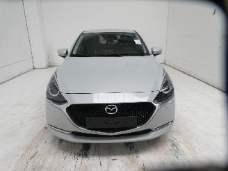 Mazda 2  picture 2
