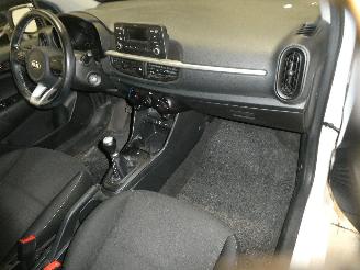 Kia Picanto 1.0 picture 13