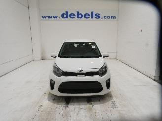 krockskadad bil auto Kia Picanto 1.0 2020/3