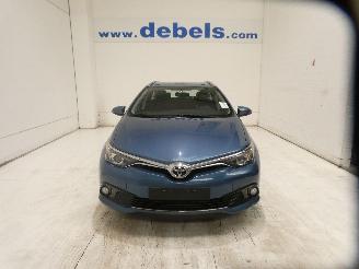 Damaged car Toyota Auris TOURING SPORTS 2016/8