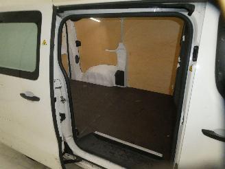 Toyota ProAce 1.5D MWB ACTIVE picture 23