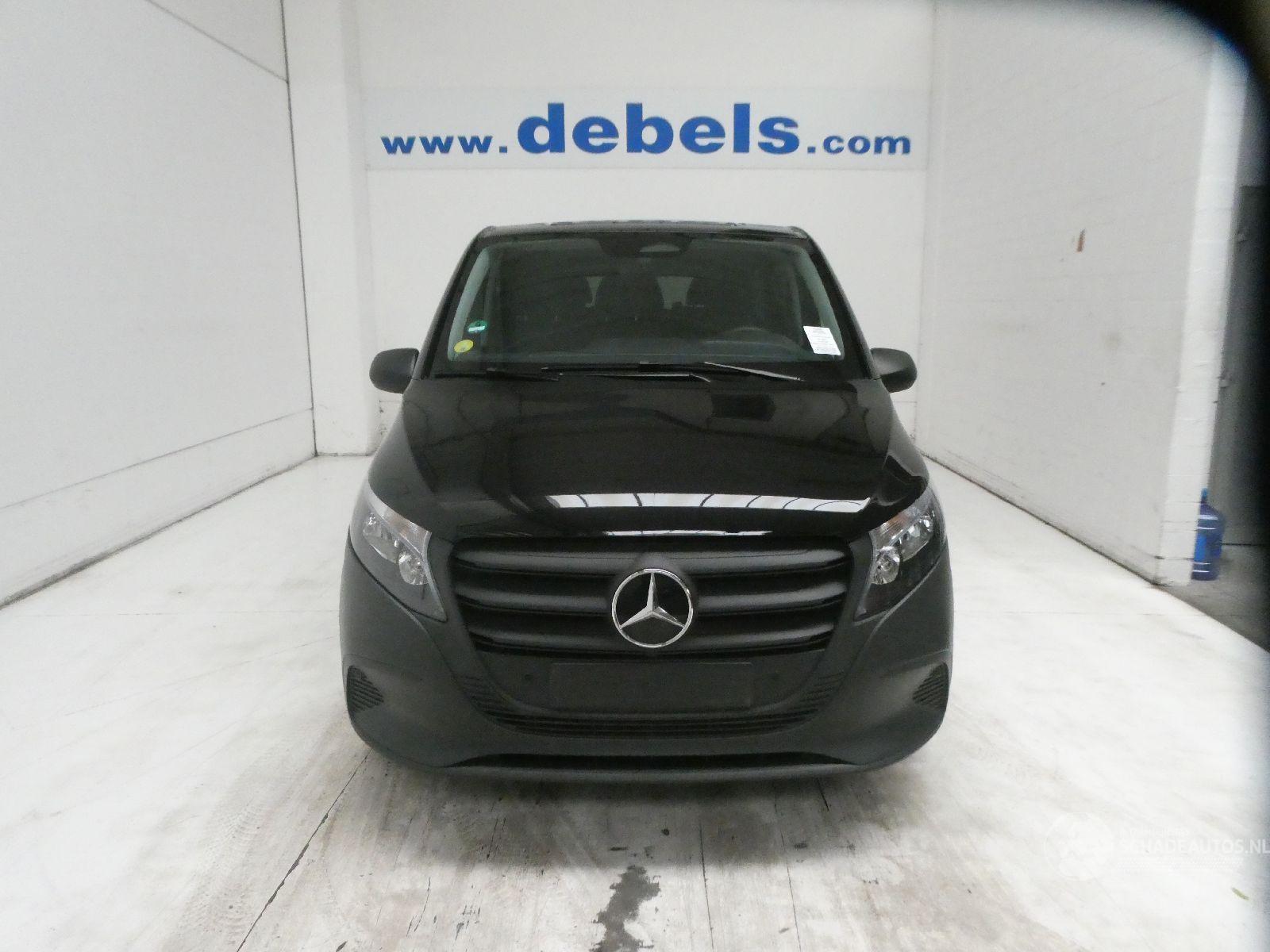 Mercedes Vito 8+1