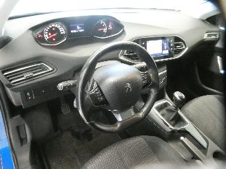 Peugeot 308 II STYLE picture 17