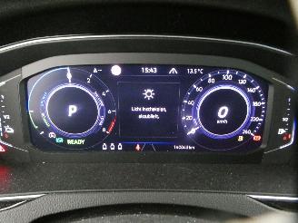 Volkswagen Passat GTE picture 16