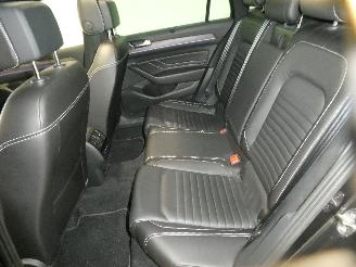 Volkswagen Passat GTE picture 21