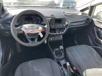 Ford Fiesta 1.1I picture 6