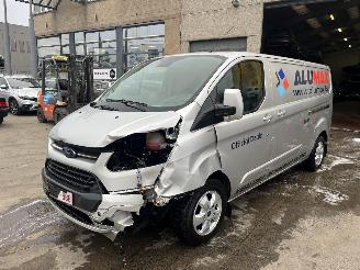damaged commercial vehicles Ford Transit Custom AUTOMATIC 2017/10