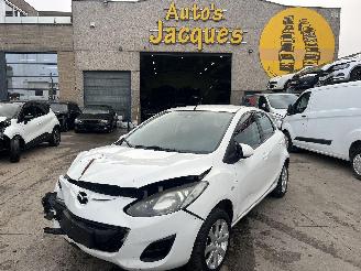 Damaged car Mazda 2 1.4 B 2013/9