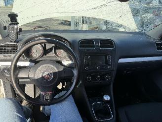 Volkswagen Golf 1.2 TSI picture 19
