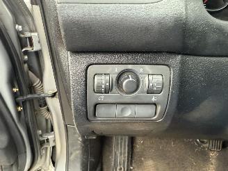 Subaru Legacy 2.0 picture 21