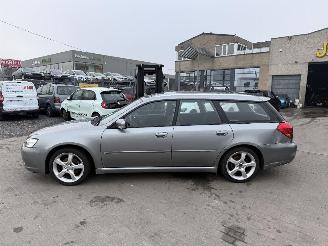 Vaurioauto  passenger cars Subaru Legacy 2.0 LPG 2006/5
