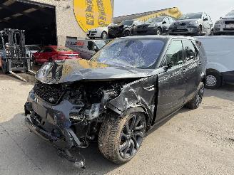 Land Rover Discovery 3.0D HSE picture 5