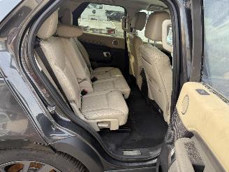 Land Rover Discovery 3.0D HSE picture 25