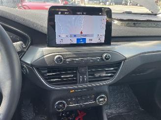 Ford Focus 1.0 TITANIUM picture 17