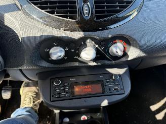 Renault Twingo 20TH ANNIVERS picture 20