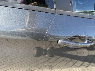 Peugeot 208  picture 11