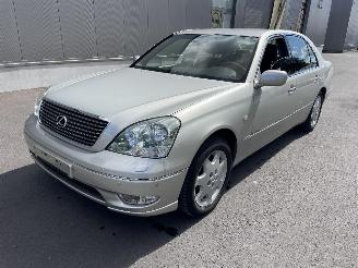 Lexus LS  picture 3