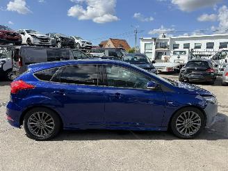 Ford Focus ST-LINE picture 4