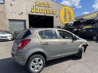 Coche accidentado Opel Corsa 1.2I 2012/7