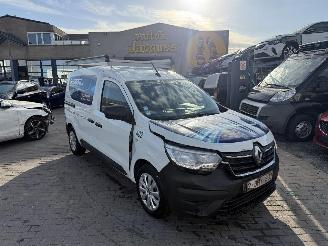 damaged commercial vehicles Renault Express CONFORT 2021/12