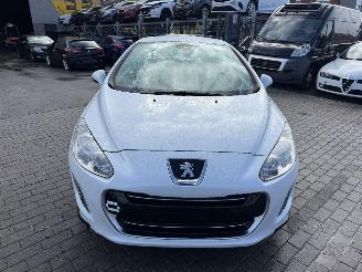 Peugeot 308 CABRIOLET picture 2