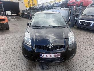 Toyota Yaris  picture 2