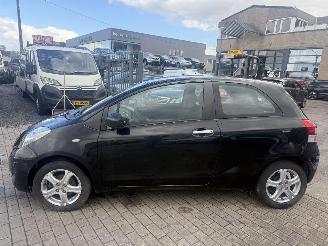 Toyota Yaris  picture 8