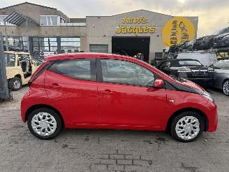 Schadeauto Toyota Aygo 1.0 VVT-I PLAY 2021/9