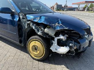 Mazda 3  picture 9