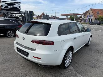 Alfa Romeo 159 1.9 MTJD BREAK picture 3